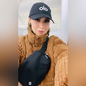 Camel Corduroy Puffer Jacket size M 🐪🐪🐪